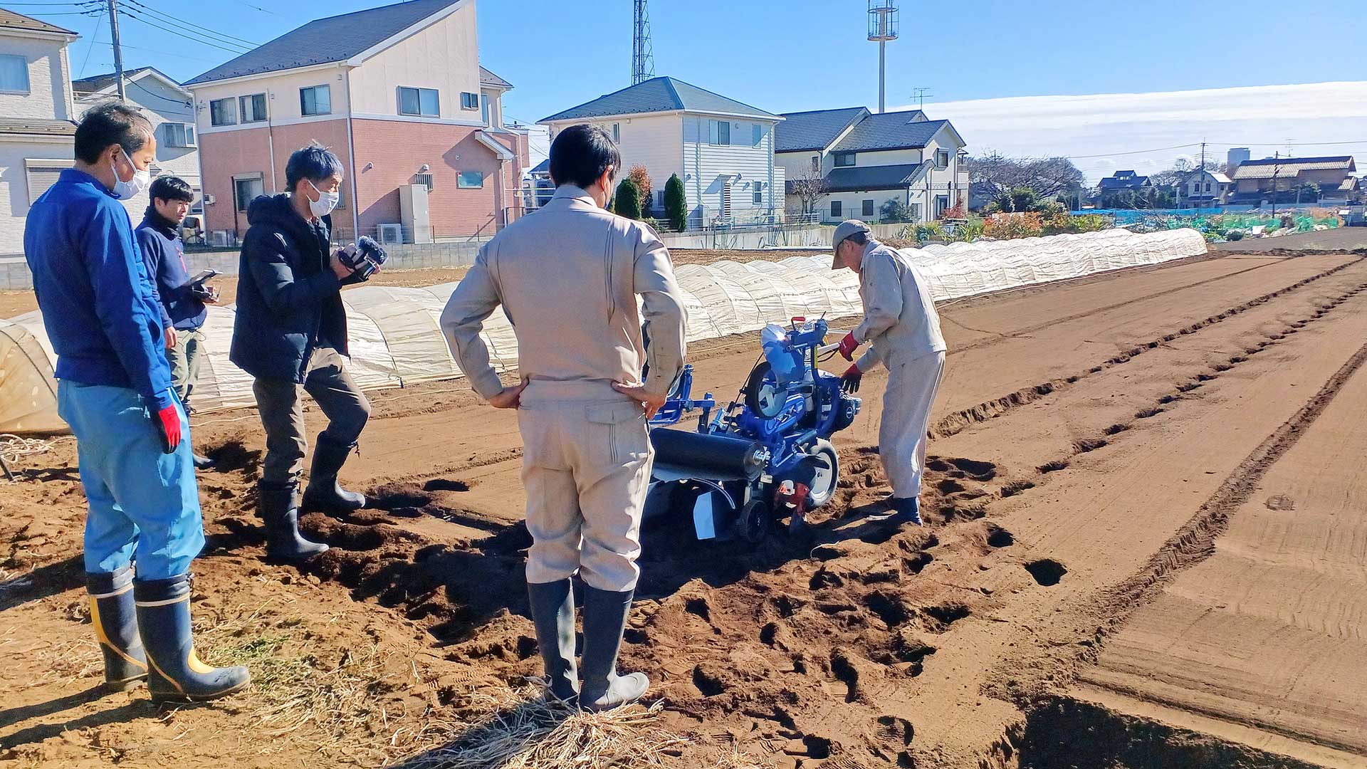 東大阪市の藤木農機製作所の営業・技術